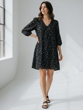 GAP Black Floral Shift Dress